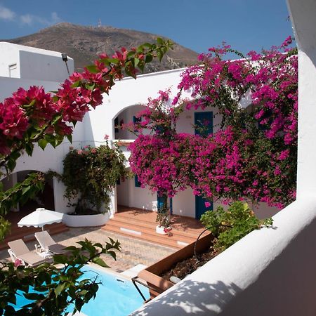 Boutique Hotel Tilos Mare Livadia  Extérieur photo