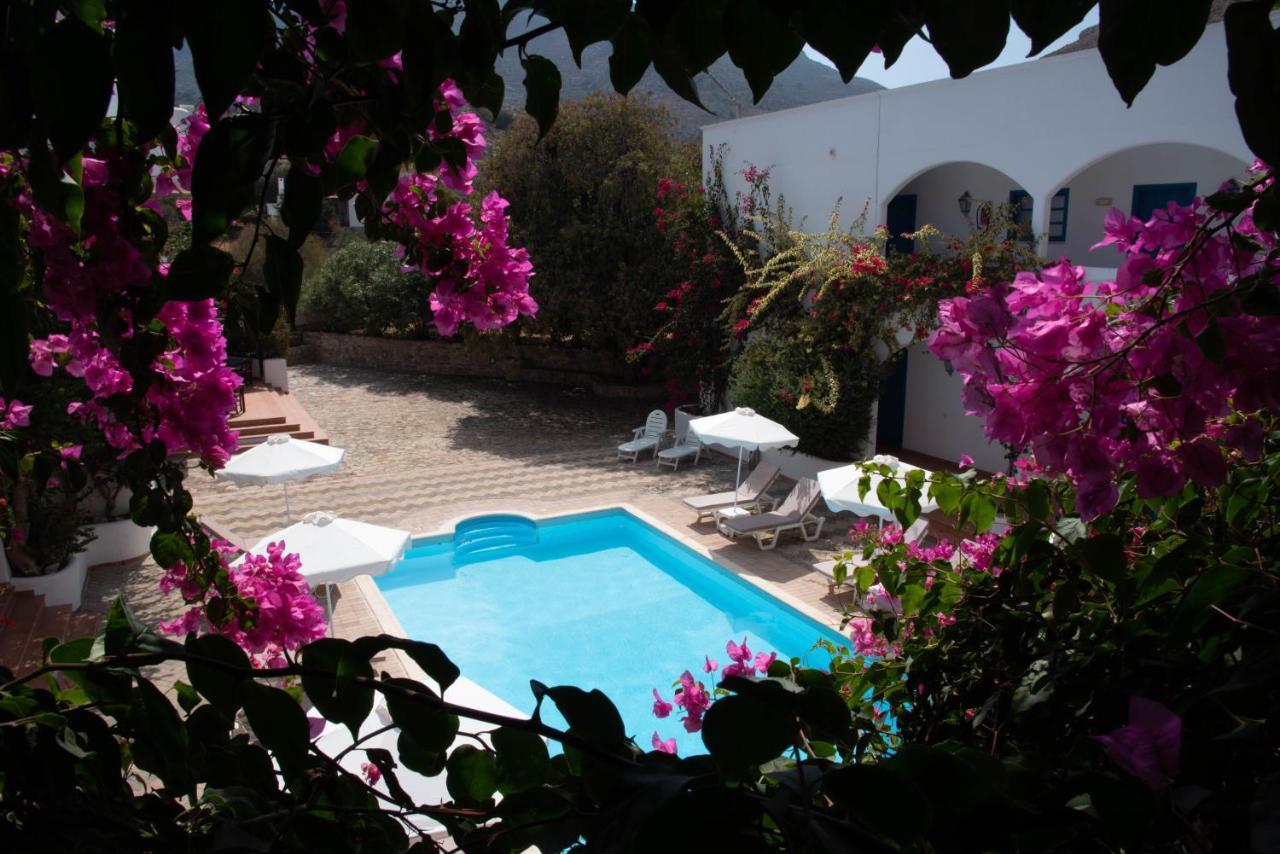 Boutique Hotel Tilos Mare Livadia  Extérieur photo
