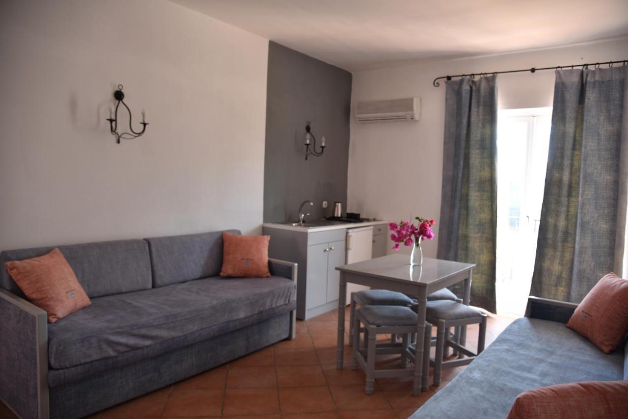 Boutique Hotel Tilos Mare Livadia  Extérieur photo